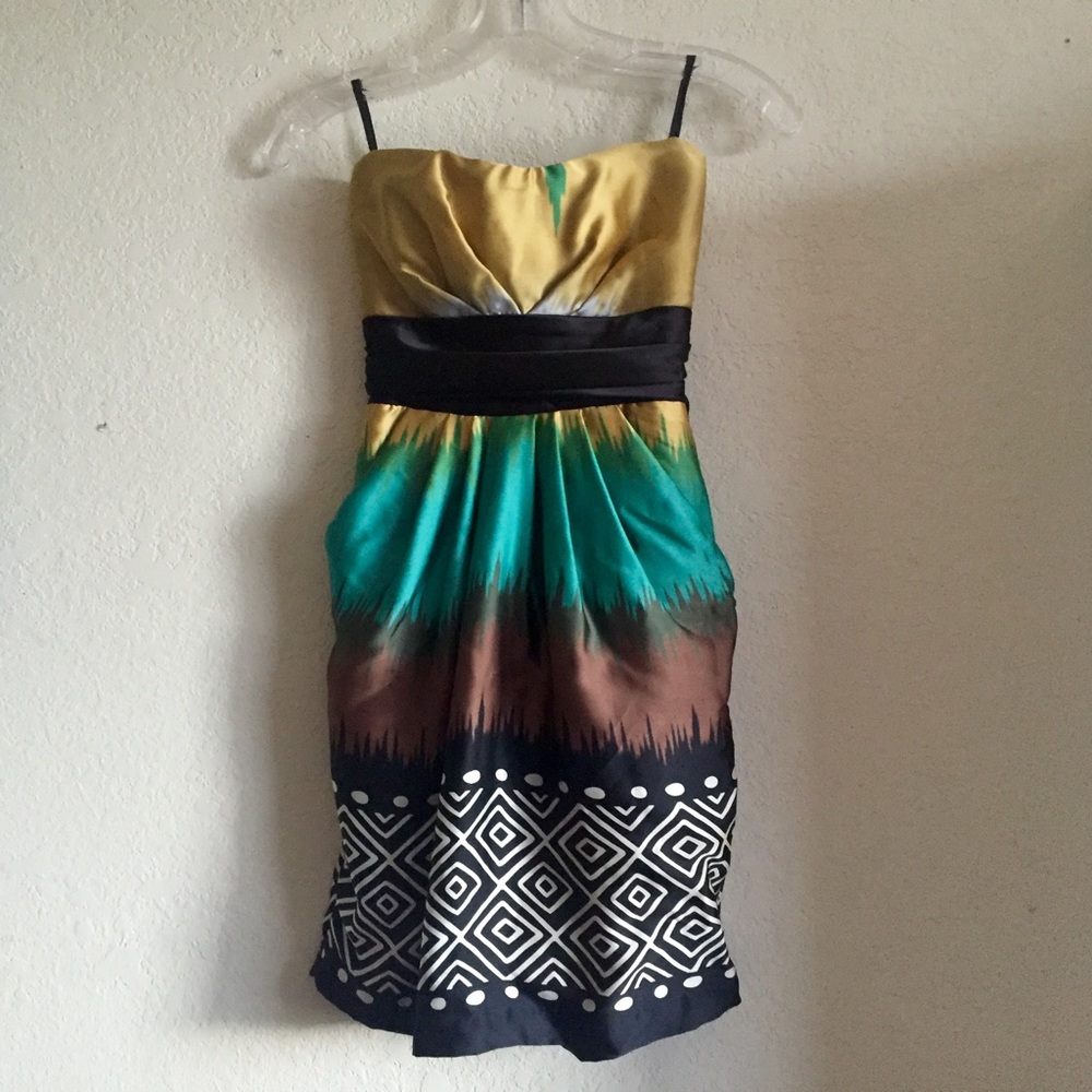 Mystic Strapless Dress