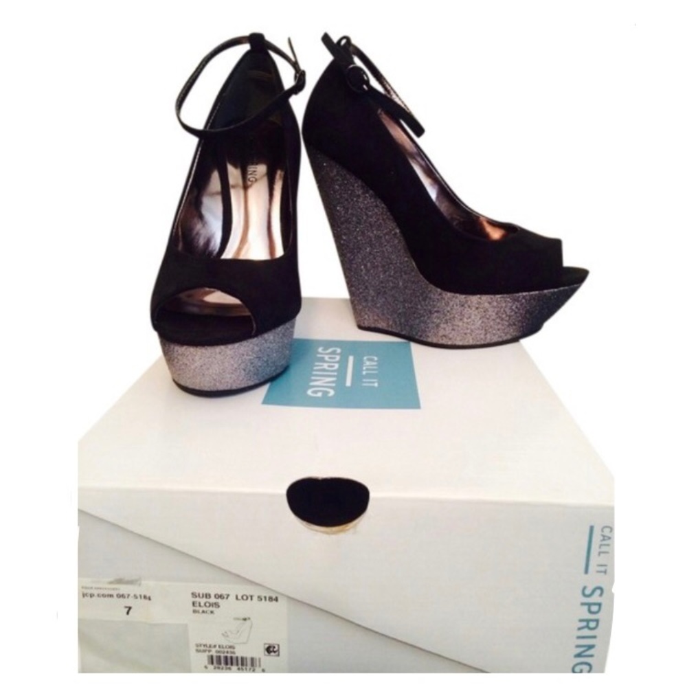 ✨BRAND NEW✨Call It Spring - Platform Peep Toe shoe