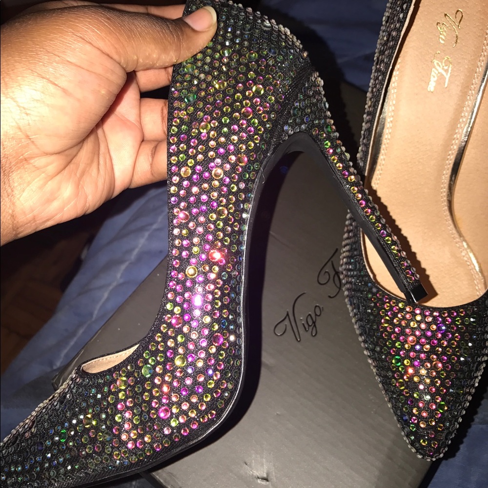 Shimmer Pumps