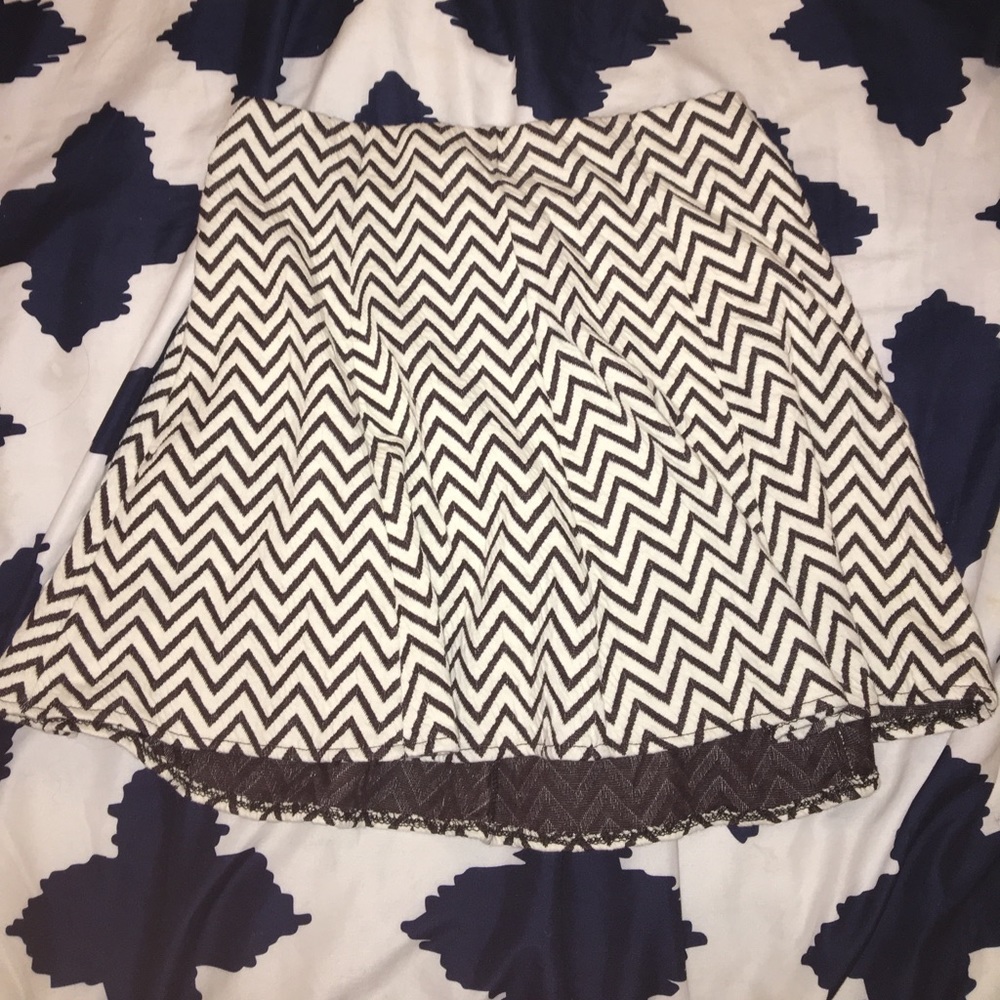 Zig-Zag Patterned Skirt from Aeropostale
