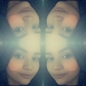 Meet your Posher, Lizbeth