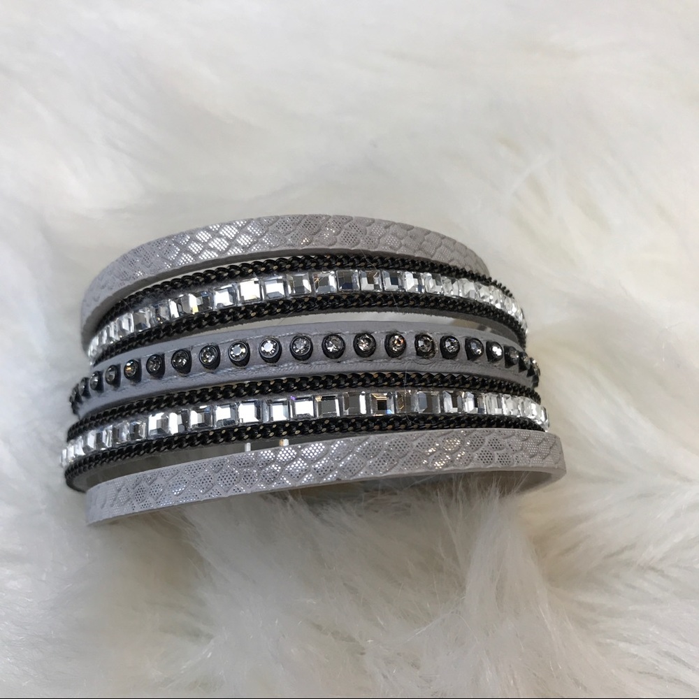 Magnetic bracelet