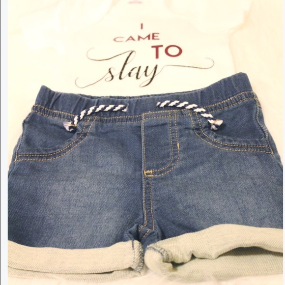 Bey onesie - Picture 2 of 3