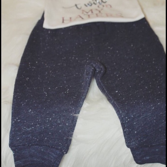 Bey shirt - Picture 2 of 3