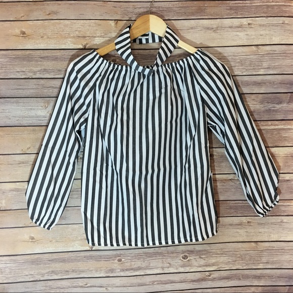 Off Shoulder Striped Top with Choker - Picture 3 of 3