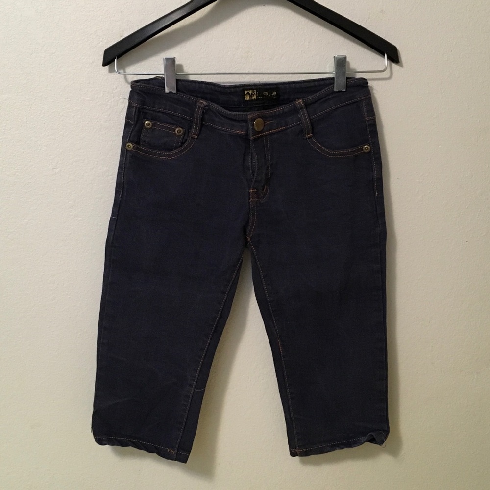 Knee length jeans