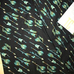 NWT LuLaRoe Arrow Legging (Black)