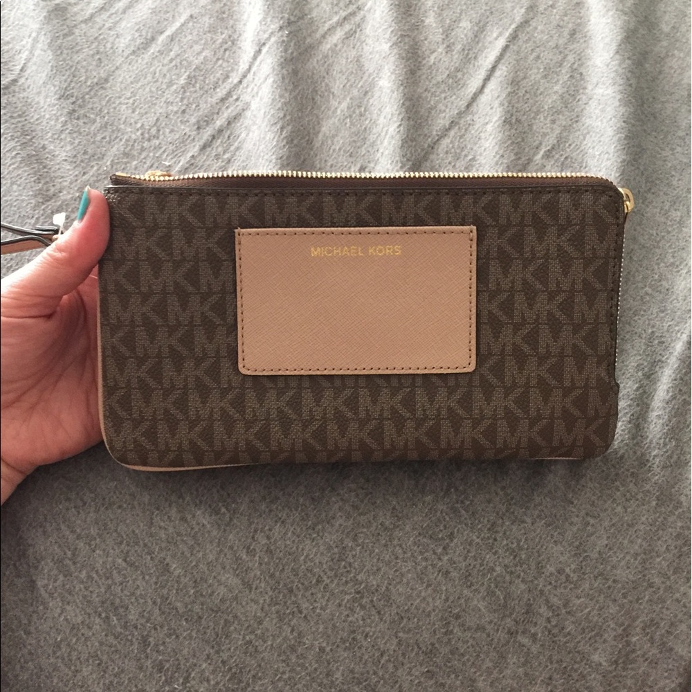 Mk double zip wallet