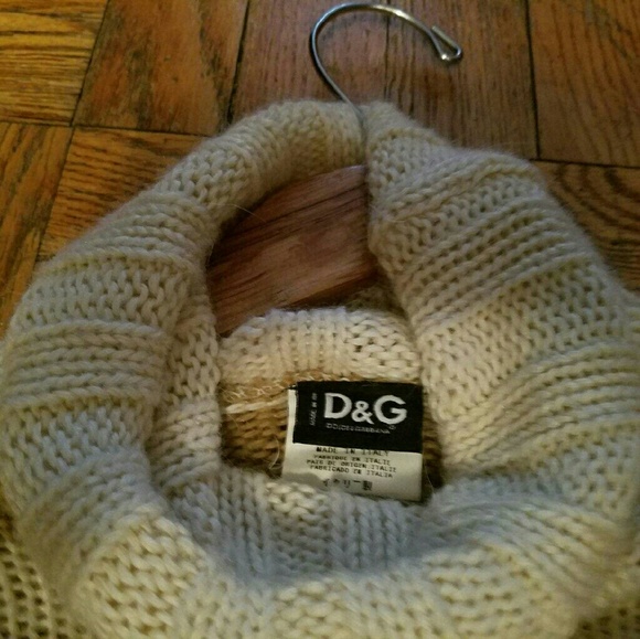 Women dolce & gabbana  100%  wool sweater - Picture 3 of 3