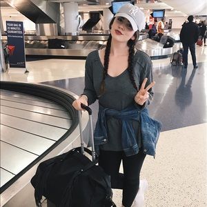 Meet your Posher, Mara