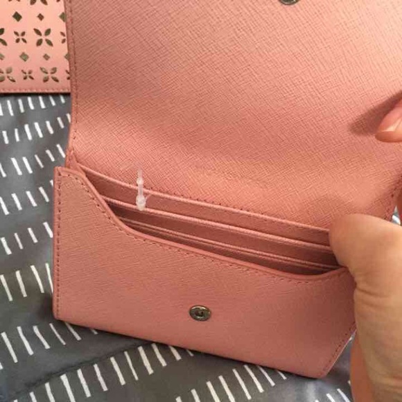 🍎SOLD🍎Michael Kors set - Picture 3 of 4