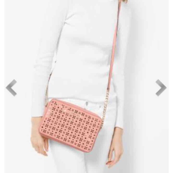 🍎SOLD🍎Michael Kors set - Picture 4 of 4