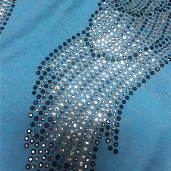 T-Shirt With Rhinestones - Picture 4 of 4