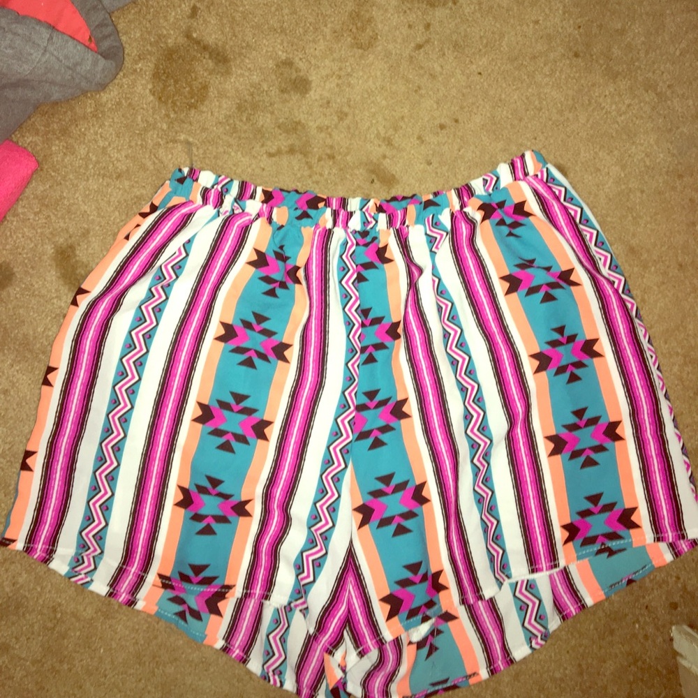 Aztec flowly shorts