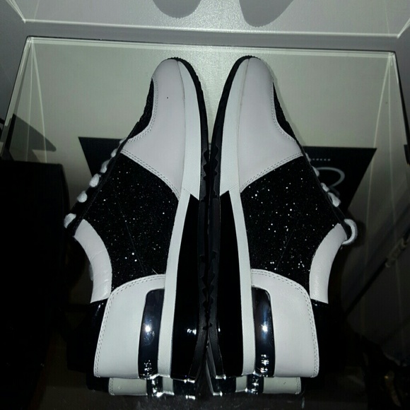 *SOLD* NEW MICHAEL MICHAEL KORS ALLIE WRAP - Picture 7 of 8