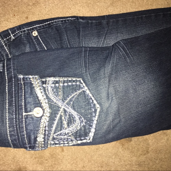 Blue jeans. Hardly ever worn. Amazing condition. - Picture 2 of 2