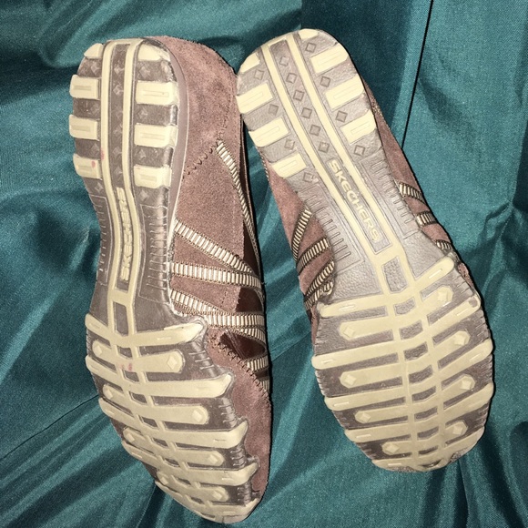 Ladies Skechers 8.5 sneakers - Picture 3 of 3