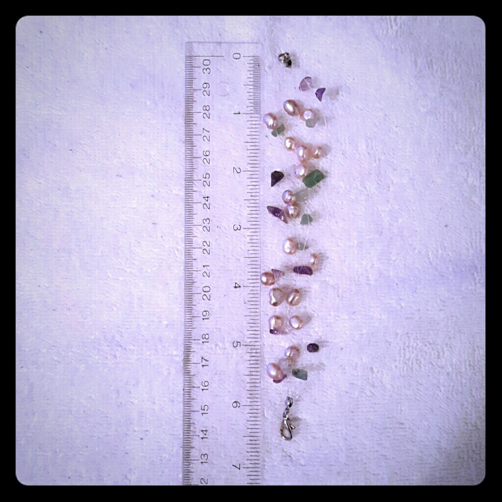 6.5" pearl and gemstone bracelet