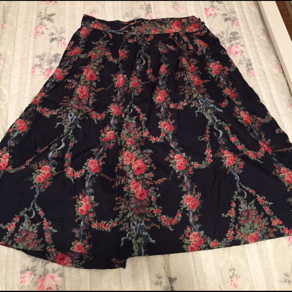Amazing Herman Geist Midi Skirt
