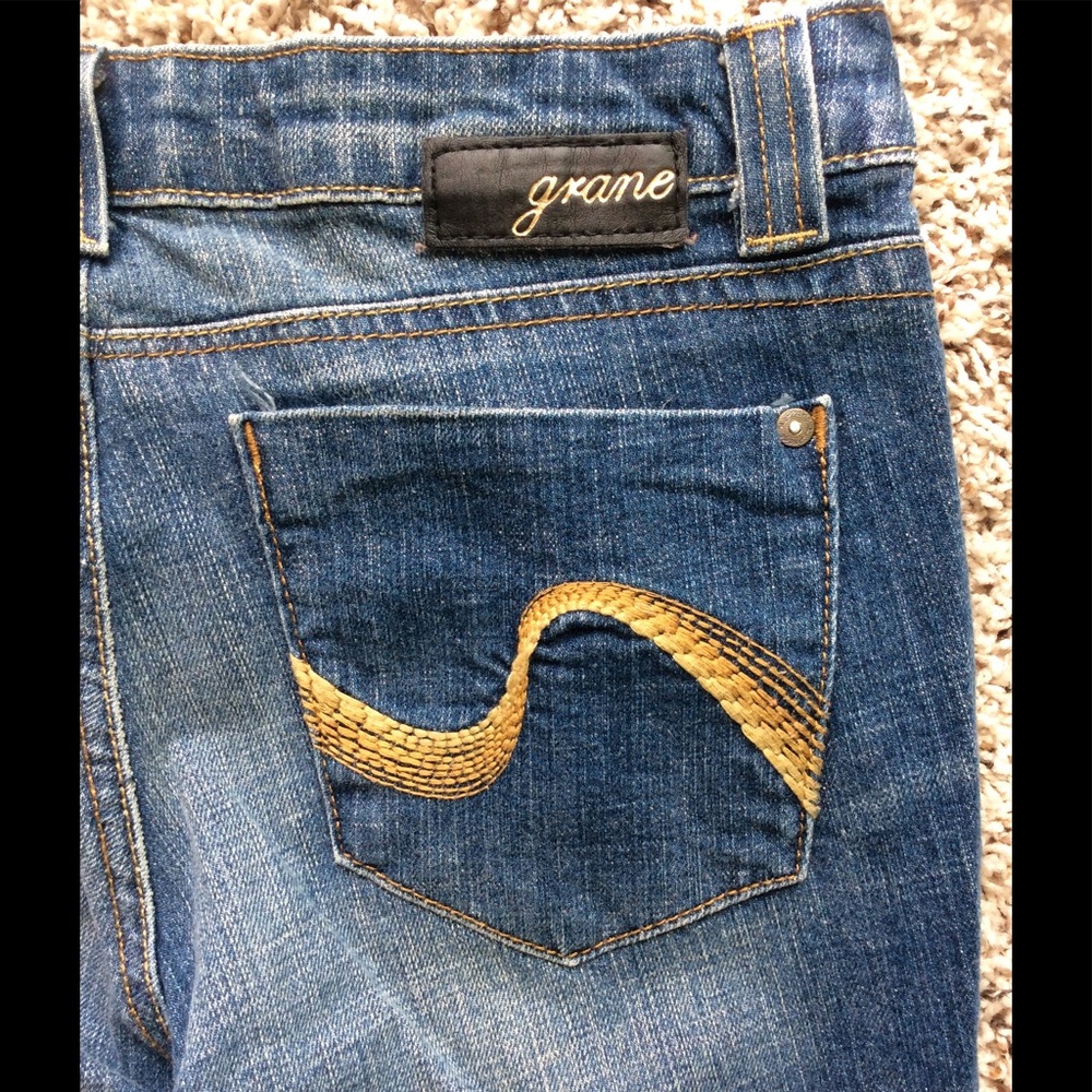 Grane Medium Washed Boot Cut Jeans