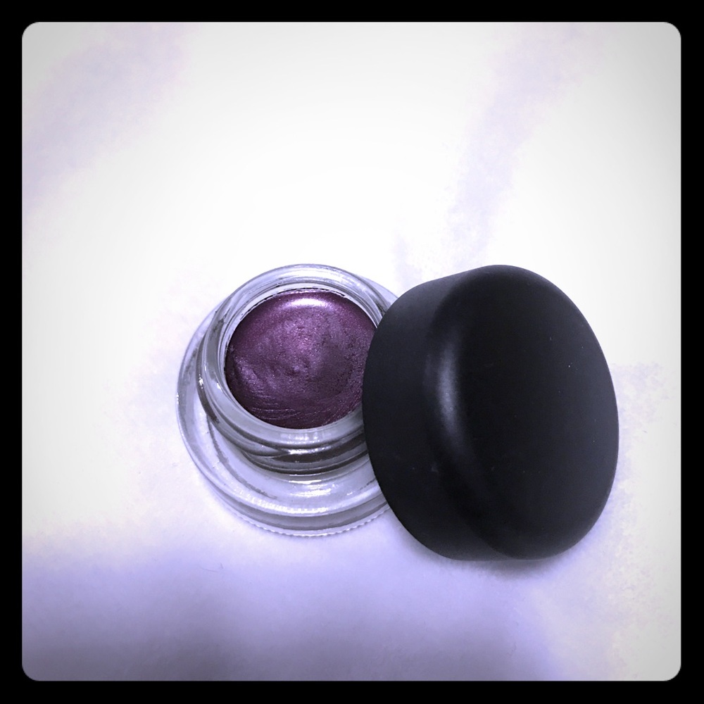 Tested - MAC Macroviolet Fluidline Eyeliner