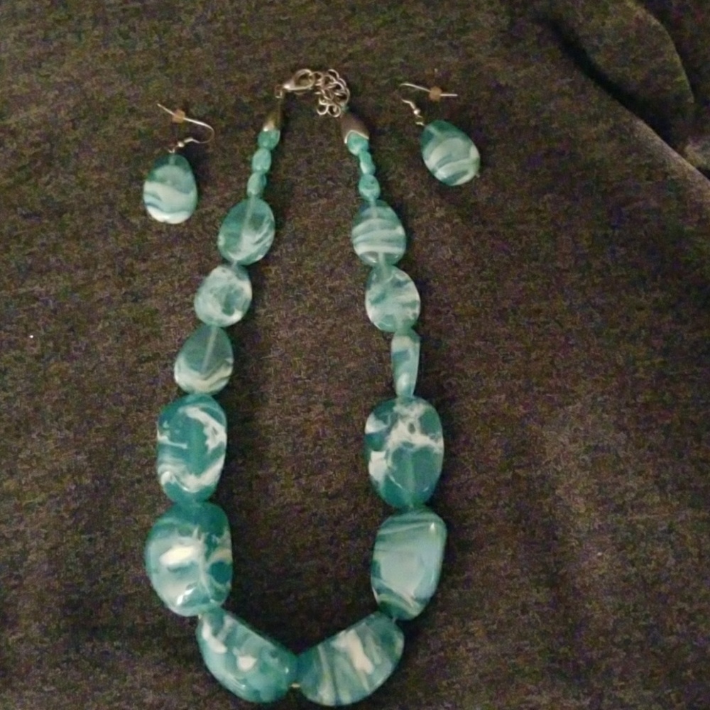 Jewelry - Picture 2 of 2