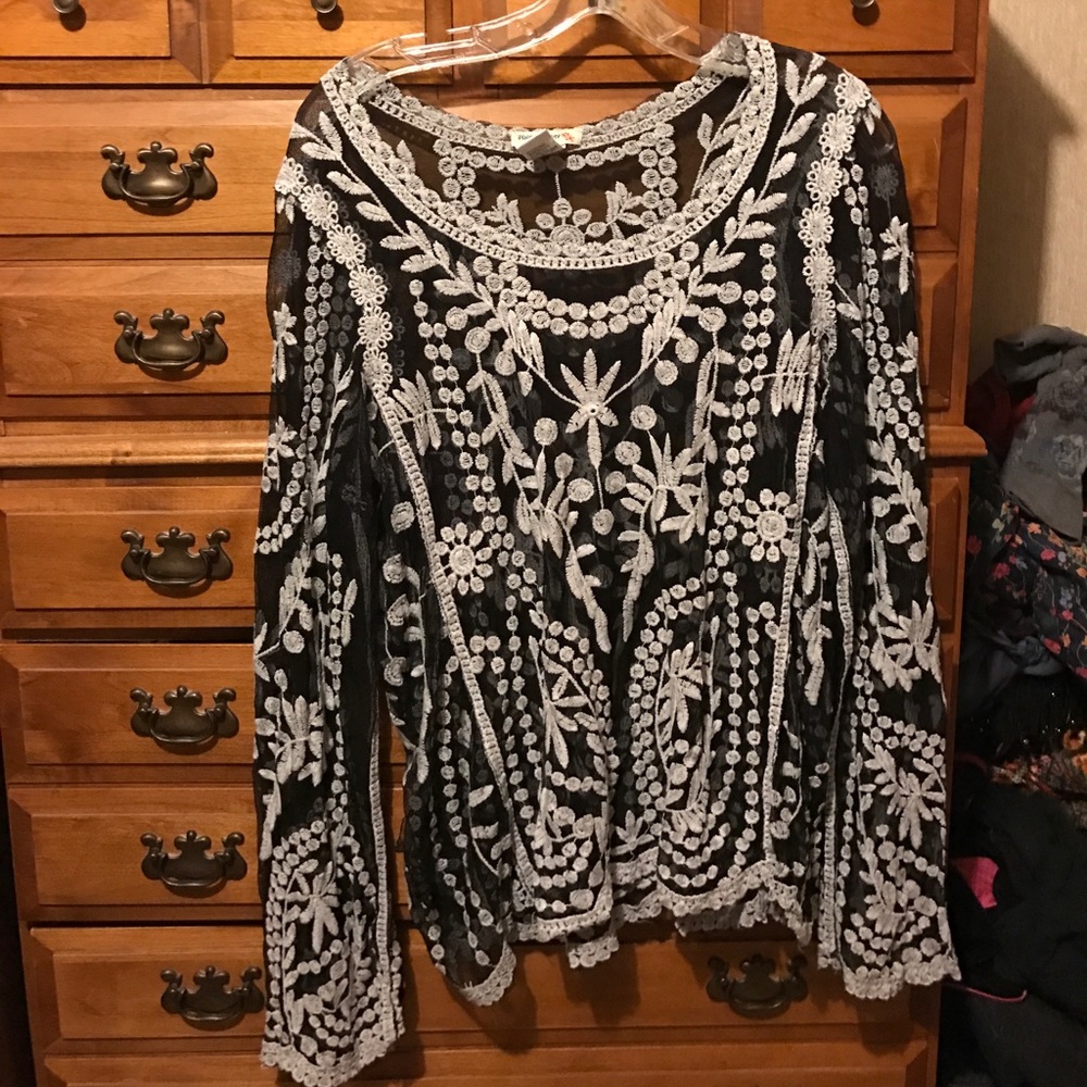 Embroideried Mesh-Lace top