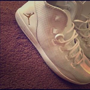 White/Gold mid top Jordans Sz12