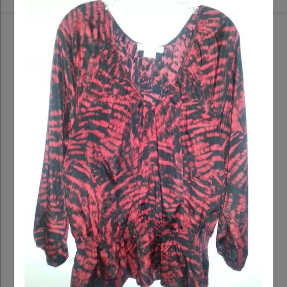 โข Authentic MICHAEL KORS animal print Red Blouse - Picture 3 of 3
