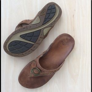 Leather Thong Sandals with High Arch Support