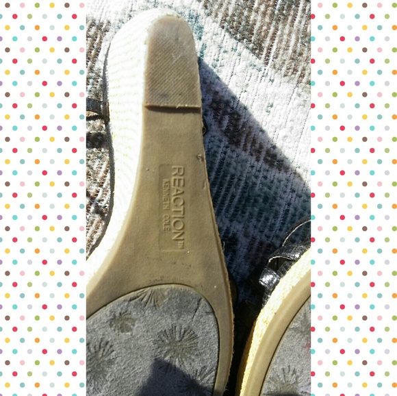 Kenneth Cole Black and Wicker Wedges - Picture 7 of 7