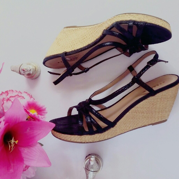 Kenneth Cole Black and Wicker Wedges - Picture 1 of 7