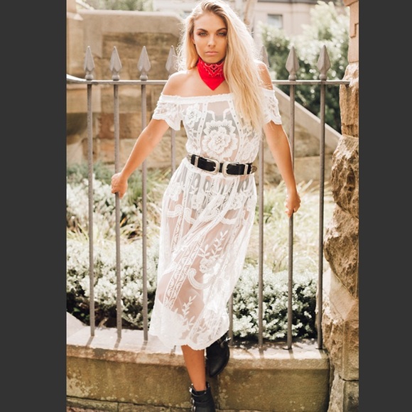 Off shoulder white midi lace dress, size small - Picture 3 of 3