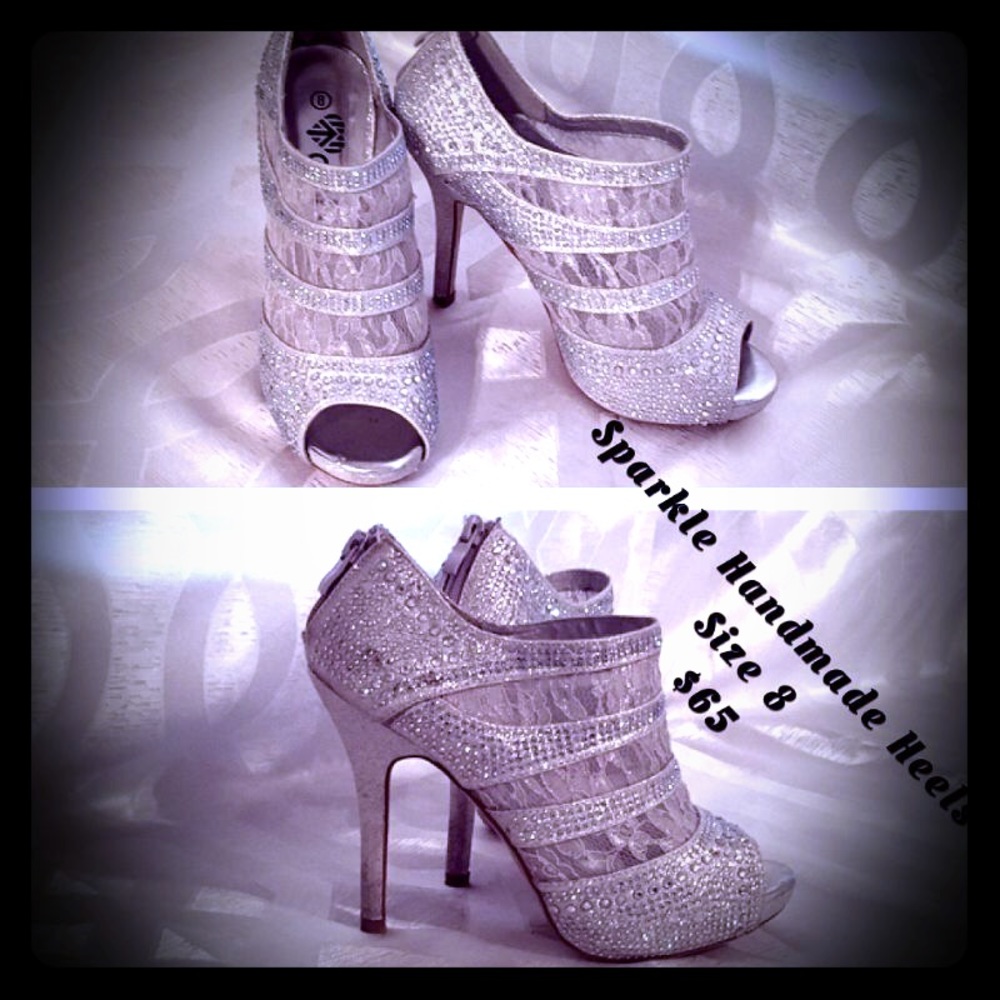 ❌❌SOLD❌❌Bedazzled Rhinestone Heels 👠 💋