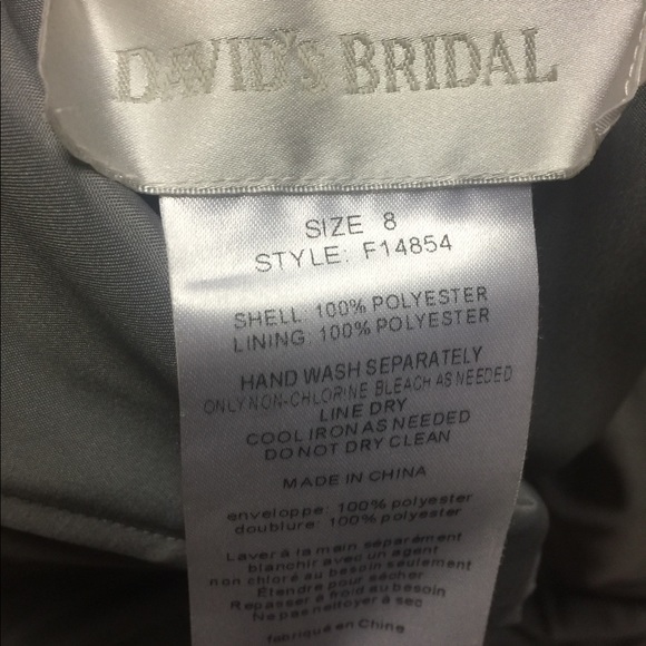 Formal dress - Picture 4 of 4