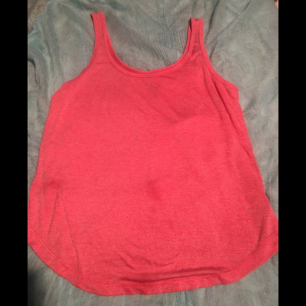 Fitted coral tank
