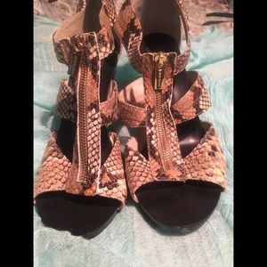 Brand new MK heels