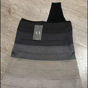 *NEW* 💗 AX stretch over one shoulder tank top