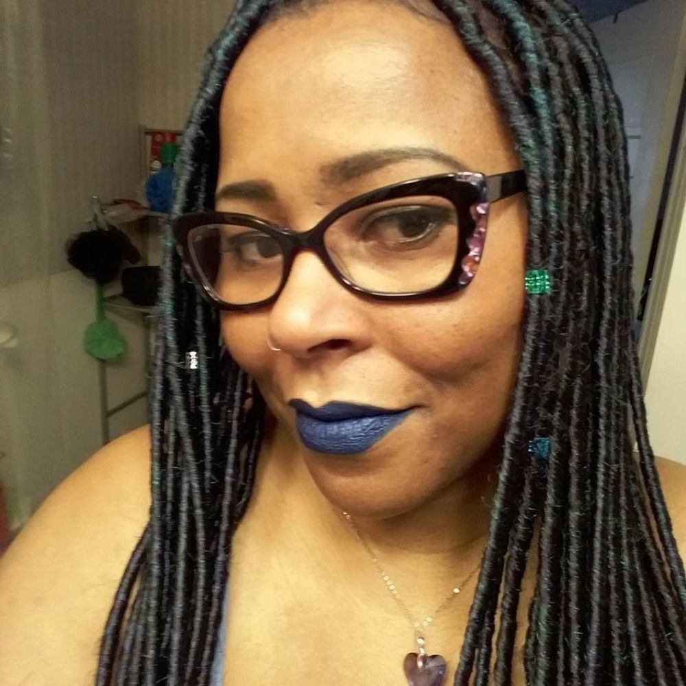Meet your Posher, Shae