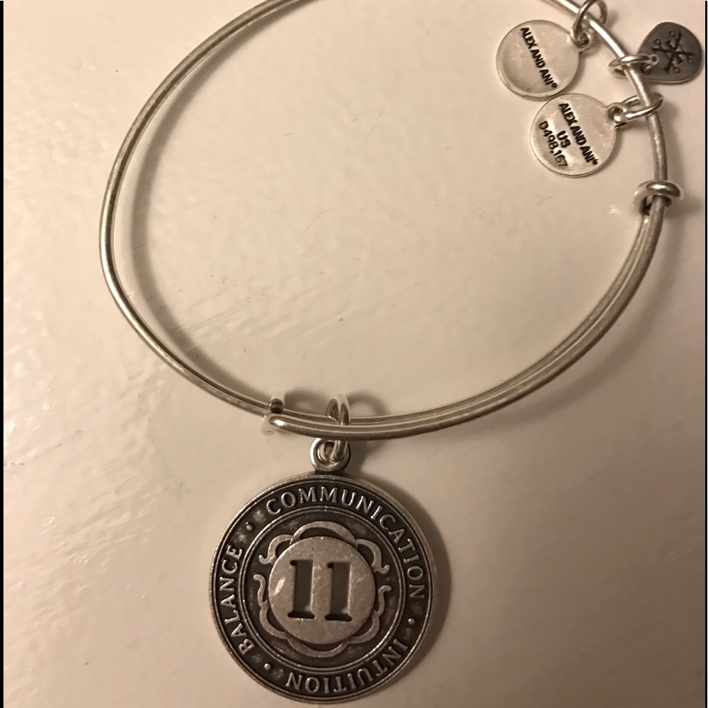 Numerology collection number 11. Adj.