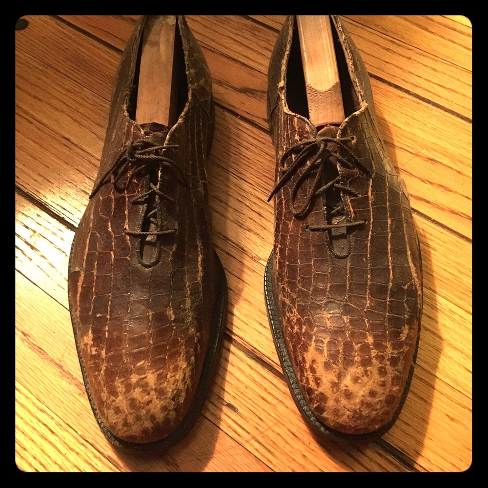 This Vintage Crock Oxford is Only a Collector Item