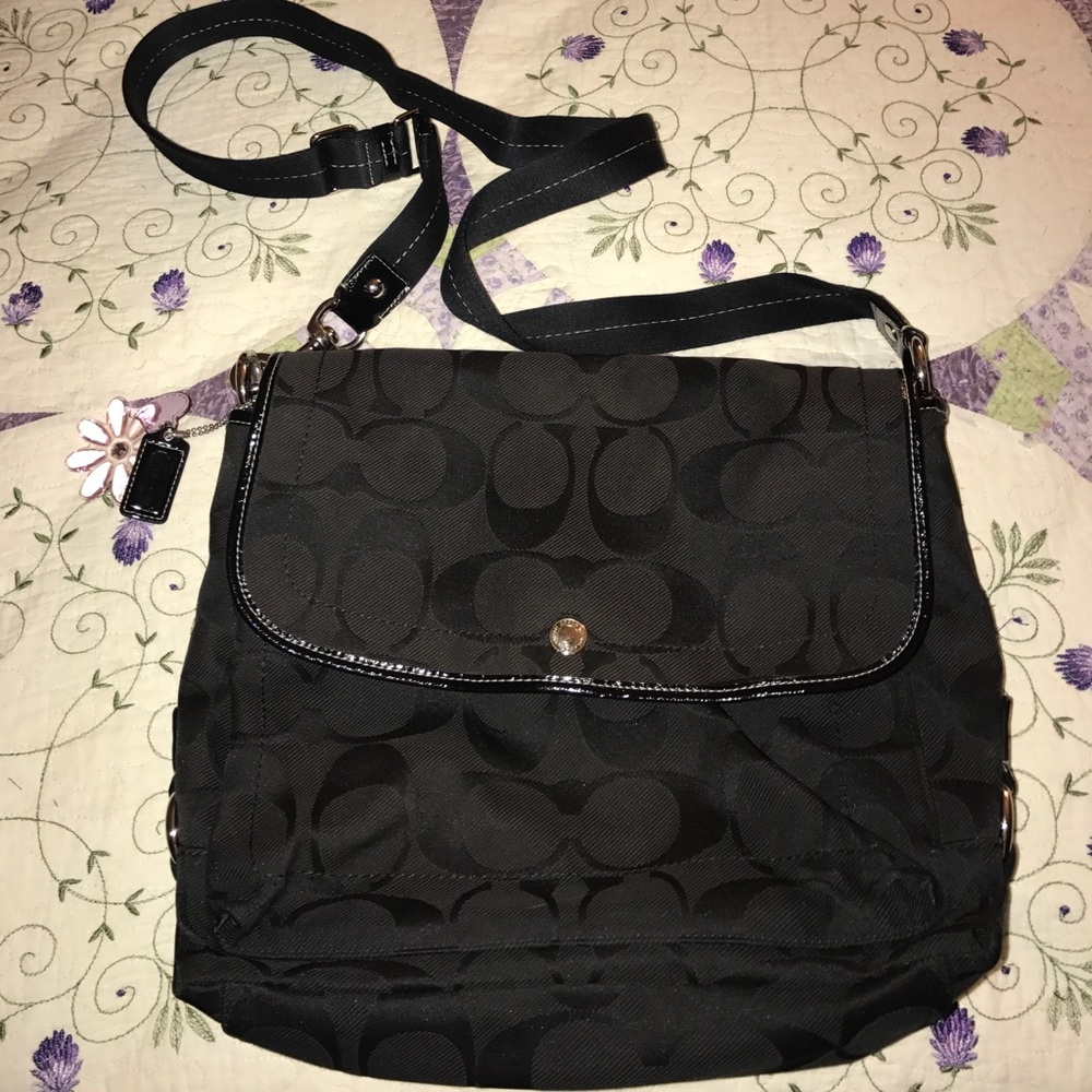 COACH Cross Body Purse All Black