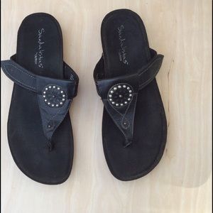 Uber Comfortable and Adjustable Thong Sandals