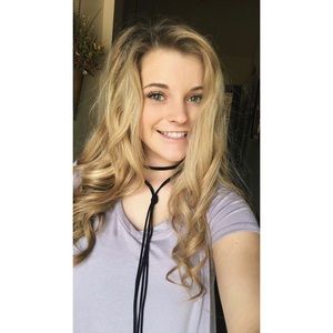 Meet your Posher, Bailey