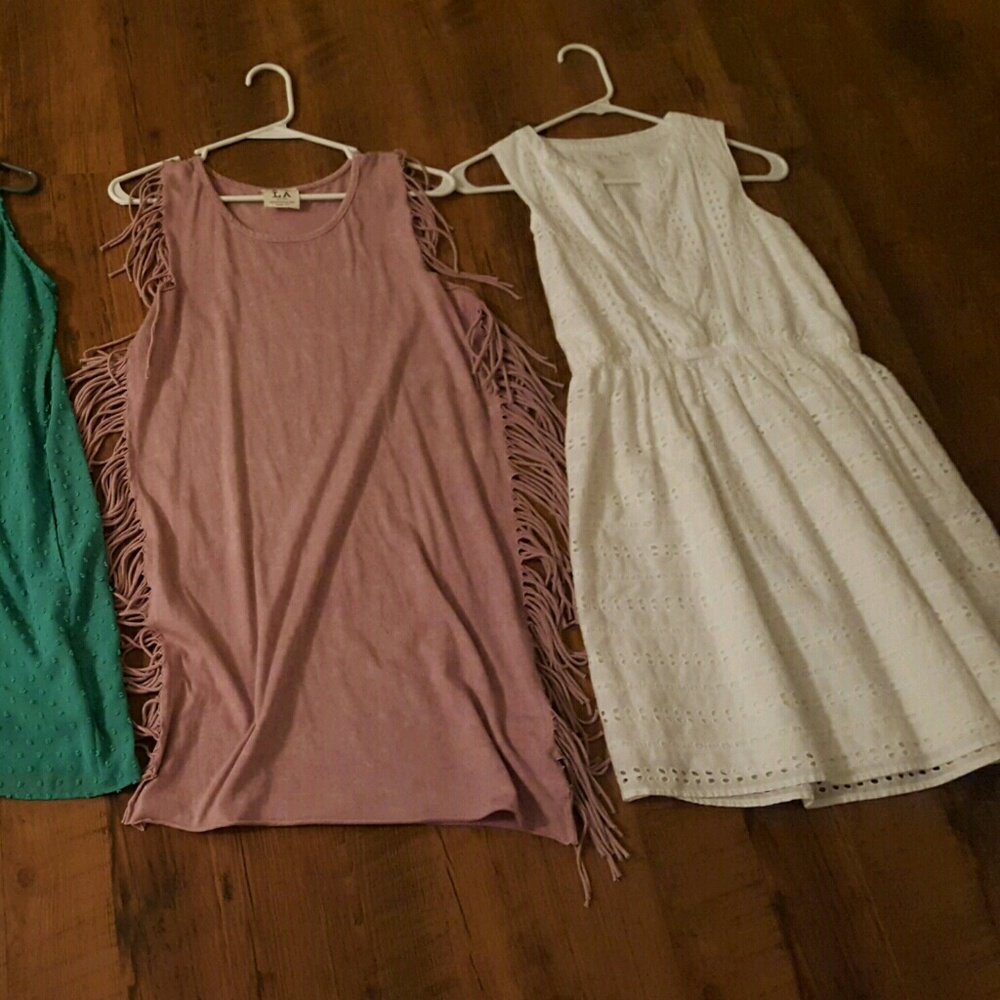 Dress bundle of 4