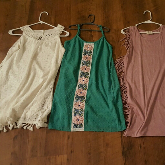 Dress bundle of 4 - Picture 2 of 2