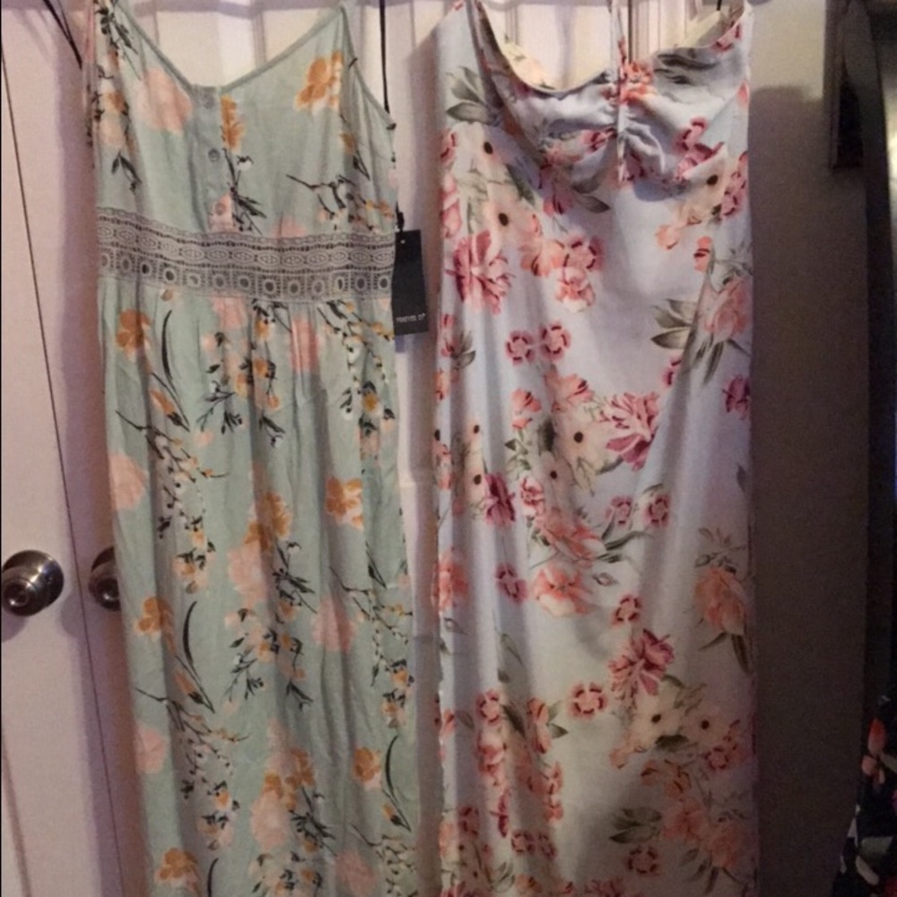 Forever 21 NWT spring time maxi dresses