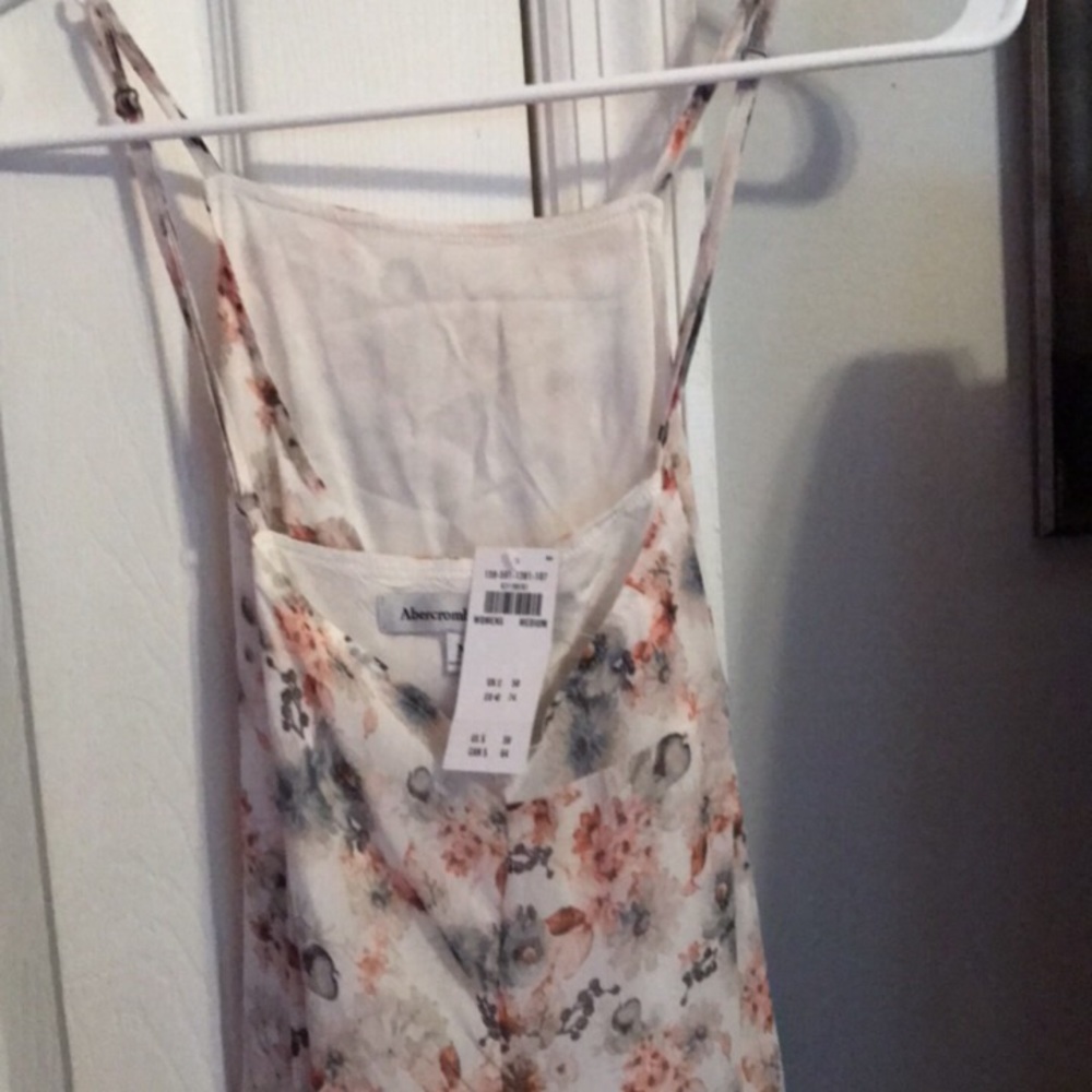 1 NWT Abercrombie and fitch summer dresses
