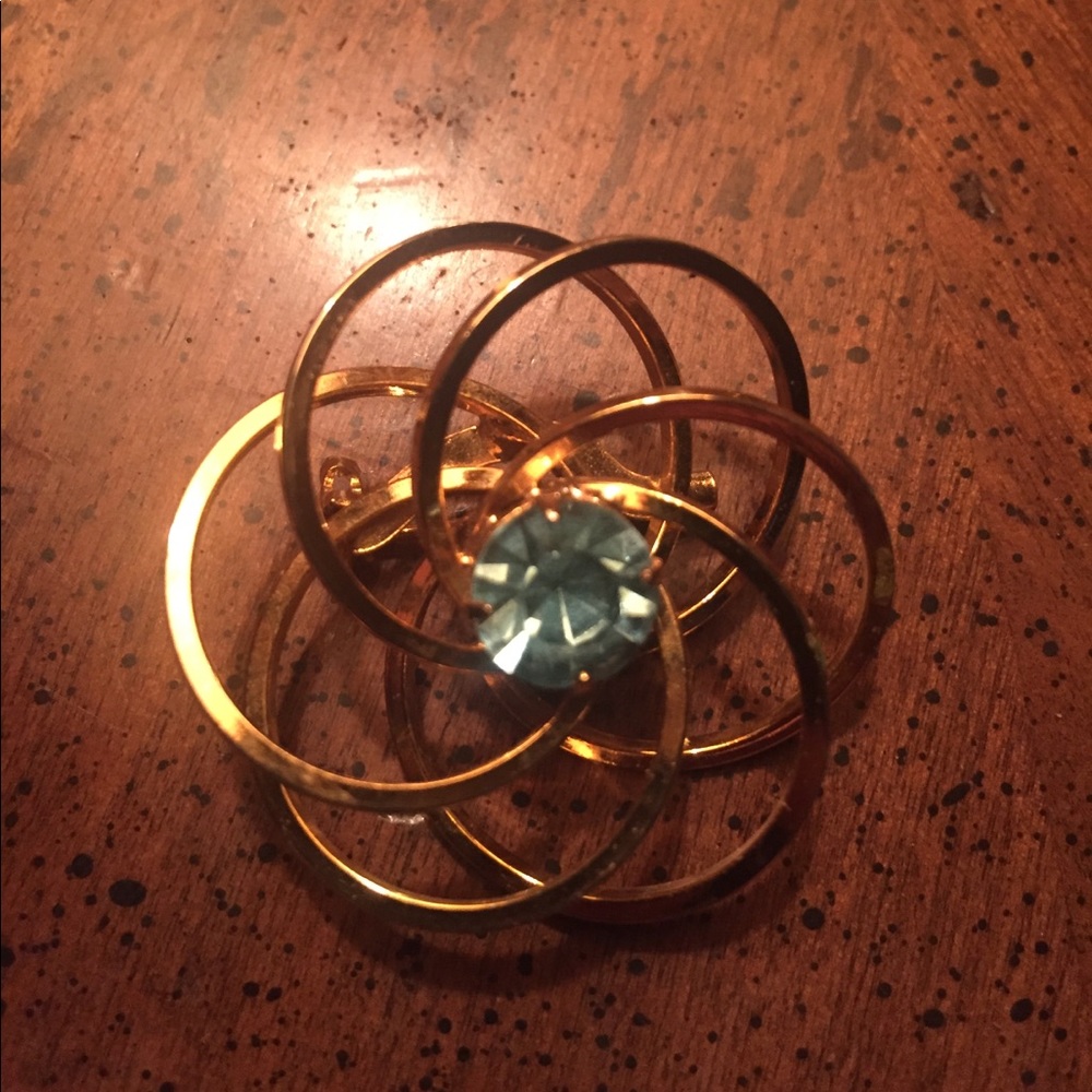 GoldTone Flower Brooche