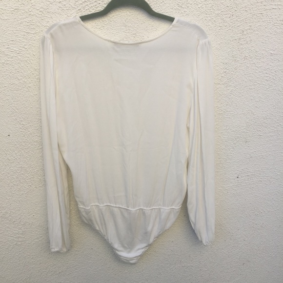❌SOLD❌Lovers + Friends White Bodysuit Blouse - Picture 7 of 8